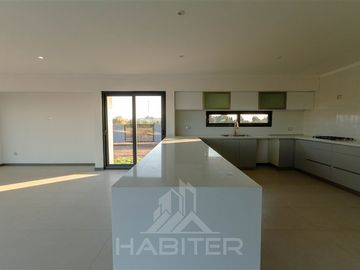 Casa en Venta en Reserva Huilquilemu