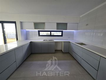 Casa en Venta en Reserva Huilquilemu