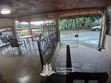 SE VENDE CASA EN VILLA LUCRE 3 RECMARAS KAF