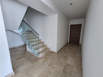 Se vende penthouse en Bella Vista - Ph Dynasty (DB)