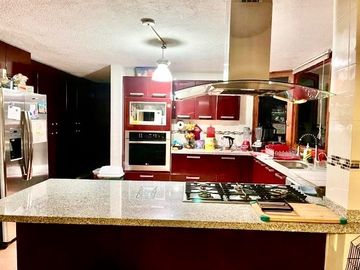 Casa en Venta en Club de Golf Los Encinos