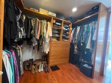 Venta Casa en Tecamachalco con amplios espacios y muy iluminada