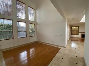 En Venta o Renta casa en Los Robles, Lerma, Estado de México