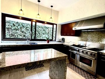 Venta preciosa casa en Club de Golf Los Encinos, Lerma, Edo de Mexico