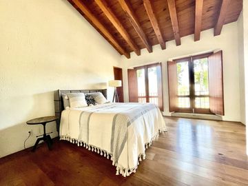Venta preciosa casa en Club de Golf Los Encinos, Lerma, Edo de Mexico
