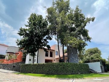 Venta preciosa casa en Club de Golf Los Encinos, Lerma, Edo de Mexico