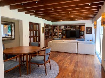 ESPECTACULAR  RESIDENCIA EN EXCLUSIVO FRACCIONAMIENTO