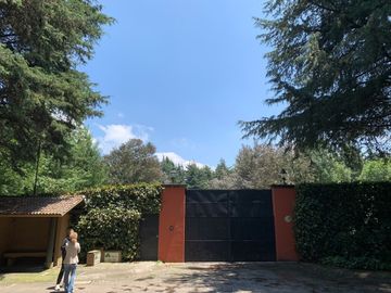 ESPECTACULAR  RESIDENCIA EN EXCLUSIVO FRACCIONAMIENTO