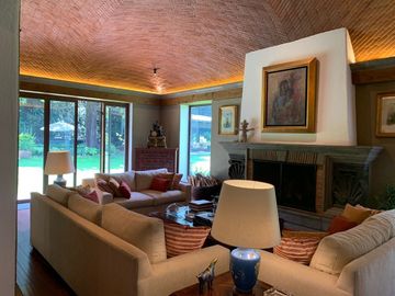 ESPECTACULAR  RESIDENCIA EN EXCLUSIVO FRACCIONAMIENTO