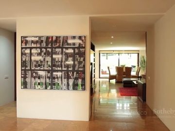 En venta Residencia en Club de Golf Los Encinos
