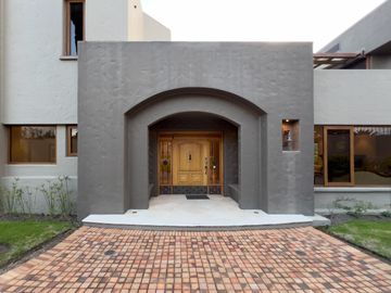 I3 CASA DE LUJO DE VENTA EN CUMBAYA