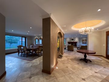 I3 CASA DE LUJO DE VENTA EN CUMBAYA