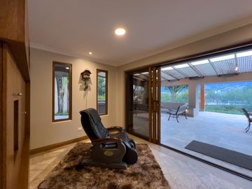 I3 CASA DE LUJO DE VENTA EN CUMBAYA