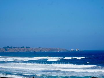 Pichilemu, Casa Moderna en Primera línea