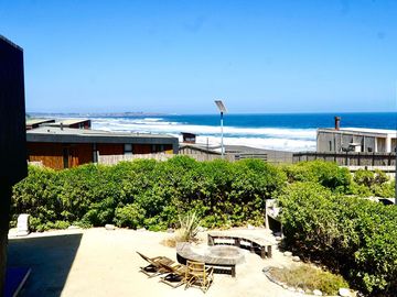 Pichilemu, Casa Moderna en Primera línea
