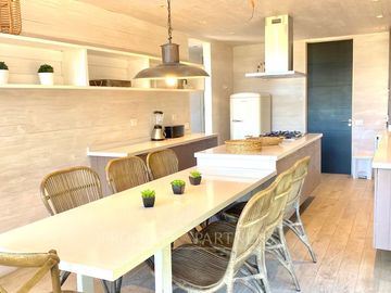 Pichilemu, Casa Moderna en Primera línea