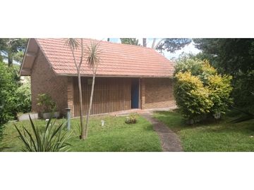 Comoda y amplia casa en Pinamar inmejorable zona