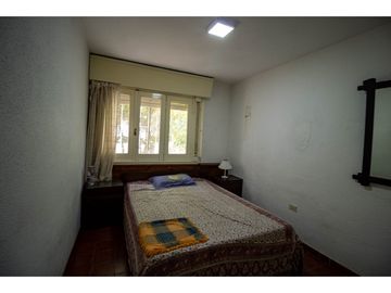 Comoda y amplia casa en Pinamar inmejorable zona