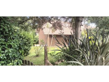 Comoda y amplia casa en Pinamar inmejorable zona
