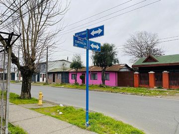 Vendo propiedad comercial ubicada en la esquina de calle Esmeralda con O'Brien
