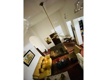 SE VENDE CASA- LOTE EN EL CENTRO HISTÓRICO, ZONA COMERCIAL