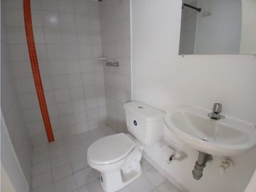 Apartamento Itagui en unidad completa piso intermedio