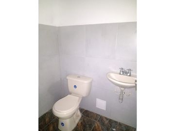 ARRIENDO OFICINA EN EL TABOR