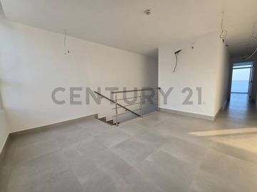 Venta Casa con Vista al Rio en Isla Mocoli