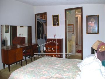 Casa Grande en Privada - Increíble Vista y Hermoso Jardín