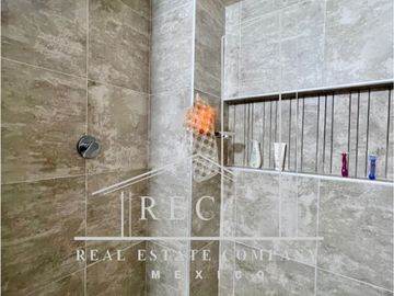 Hermosa casa en venta - Enorme jardín, diseño en una planta