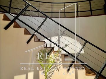 ¡Hermosa residencia! Diseño único y espectacular vista