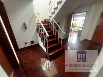 Depa 2do piso de residencia en Corpac