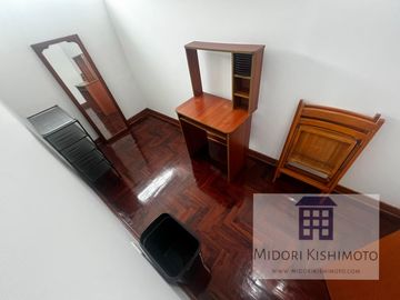 Depa 2do piso de residencia en Corpac