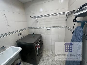 Depa 2do piso de residencia en Corpac