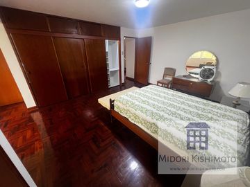 Depa 2do piso de residencia en Corpac
