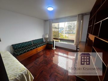 Depa 2do piso de residencia en Corpac