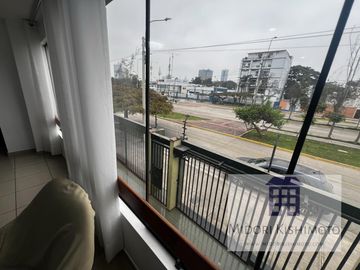 Depa 2do piso de residencia en Corpac