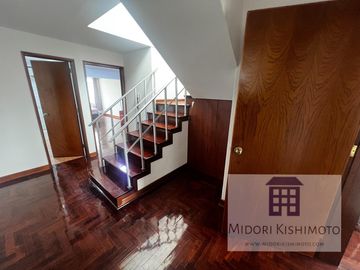 Depa 2do piso de residencia en Corpac
