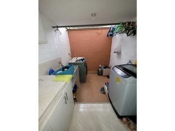 Vendo casa medianera en el conjunto residencial la colina en Tuluá val