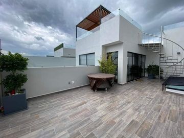 Casa Venta Residencial Ibiza Metepec 3 pisos