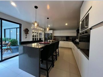 Casa Venta Residencial Ibiza Metepec 3 pisos
