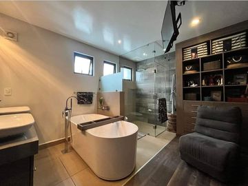 Casa Venta Residencial Ibiza Metepec 3 pisos