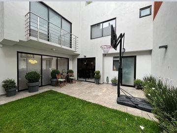 Casa Venta Residencial Ibiza Metepec 3 pisos