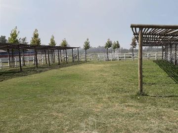 Casa en Venta en CASA DE CAMPO A 3,7 km CAMINO DUAO, SOLO PAGO AL CONTADO!