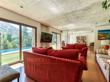 Excelente casa mediterránea Golf de Manquehue, cercana a  Colegio Everest