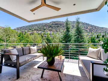 Excelente casa mediterránea Golf de Manquehue, cercana a  Colegio Everest