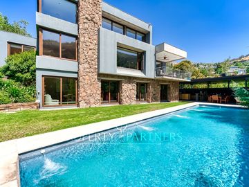 Excelente casa mediterránea Golf de Manquehue, cercana a  Colegio Everest