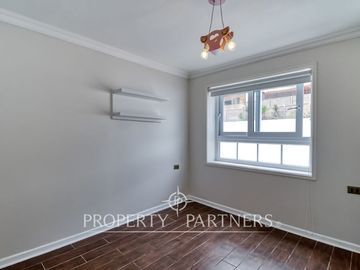 Casa en venta en Jardines del Sur, 4 habitaciones.