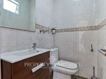 Casa en venta en Jardines del Sur, 4 habitaciones.