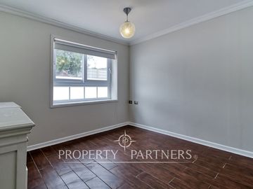 Casa en venta en Jardines del Sur, 4 habitaciones.